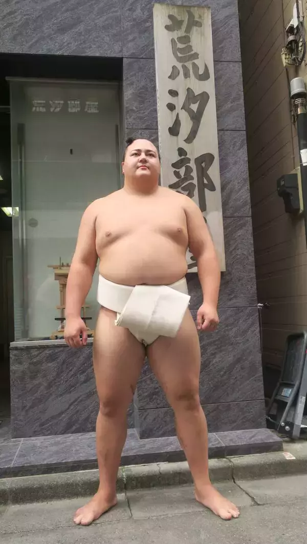 新十両・丹治が番付発表後の初稽古　初白まわし披露「まわしが茶色になるくらい稽古を頑張りたい」