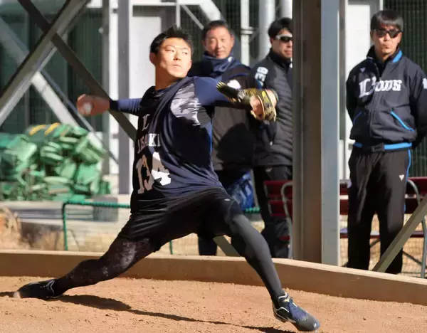 【西武】育成ドラ６・正木悠馬が初のブルペン入り　ほぼ独学で投球術習得も「考えが足りない部分も」