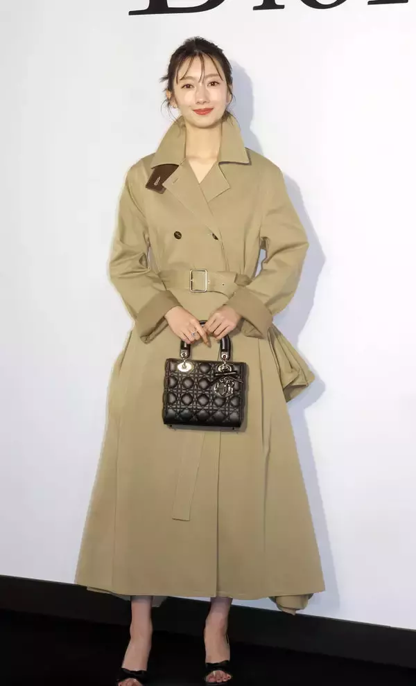 波瑠　バレンタインは「自分で食べるチョコを買って、食べるのが楽しみ」