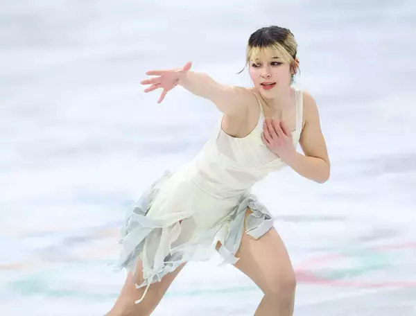 【五輪】観客席のマリニンも笑顔で拍手　世界女王のアリサ・リュウはＳＰで７６・５８点