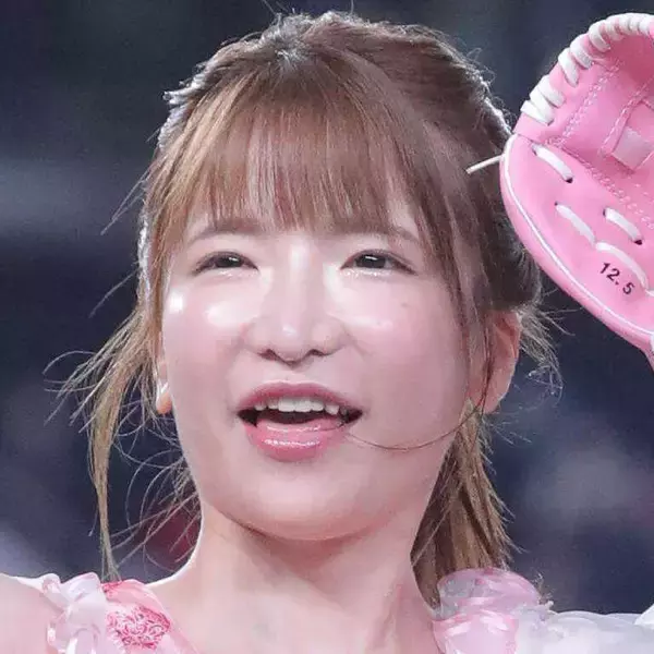 もえあずの「かわいくて大食いできる」ピンクコーデ！「最強」「萌え萌えキュンですね」「天使過ぎ」