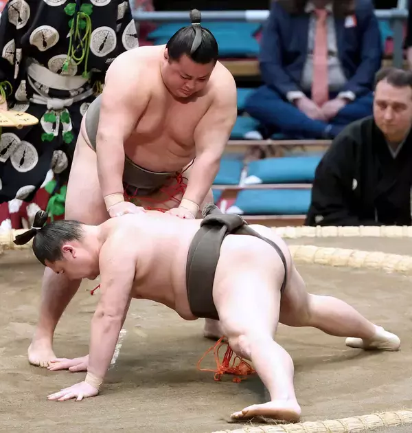 鳴戸部屋の村山改め豪欧勝が白星発進　しこ名の「豪」は本名から由来　「武隈部屋のようなしこ名に…」