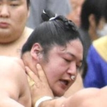 春場所後に鼻を手術した藤青雲、現在の状態を明かす「気を遣いながら」…大関・霧島との三番稽古で出血する場面も