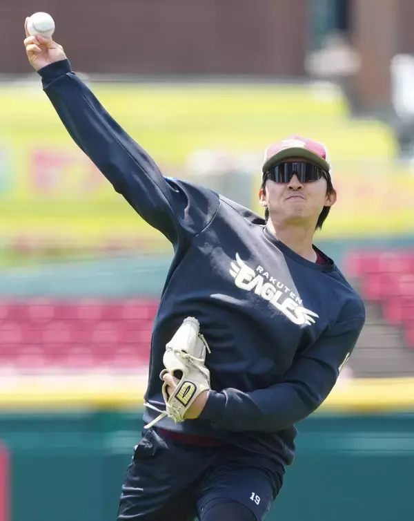 【楽天】浅村栄斗が「４番・一塁」　ライト側後方には日本百名山の岩木山が鎮座