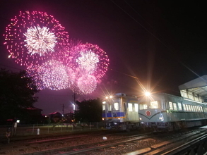 【大井川鉄道】８月１日の大井川花火大会に合わせ臨時電車を大幅増発…新金谷駅からは歴史薫る旧東海道を歩いて会場へ
