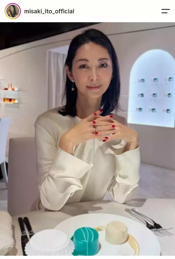 ４９歳・伊東美咲　信じられない最新姿「本当に…」有名企業の社長と結婚、シンガポール移住から２年