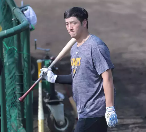 【巨人】岸田行倫が秋季練習で始動　主将として迎えた今季は「悔しいシーズン」逆襲の秋へ「自分の中でいけるという自信を持てるように」