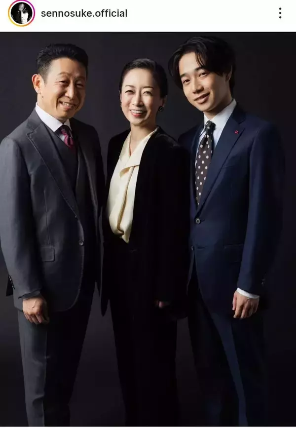 大物歌舞伎俳優の親子ショットが美しい！「笑顔が素敵」「久しぶりに見るお母様」片岡千之助…祖父は人間国宝