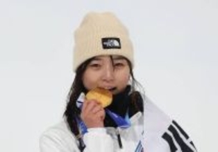 【五輪】奇跡的な大逆転「劇的ドラマに思わず泣いた」の声　韓国・崔ガオンは１本目で激しく転倒も諦めずに金メダル…スノボ女子