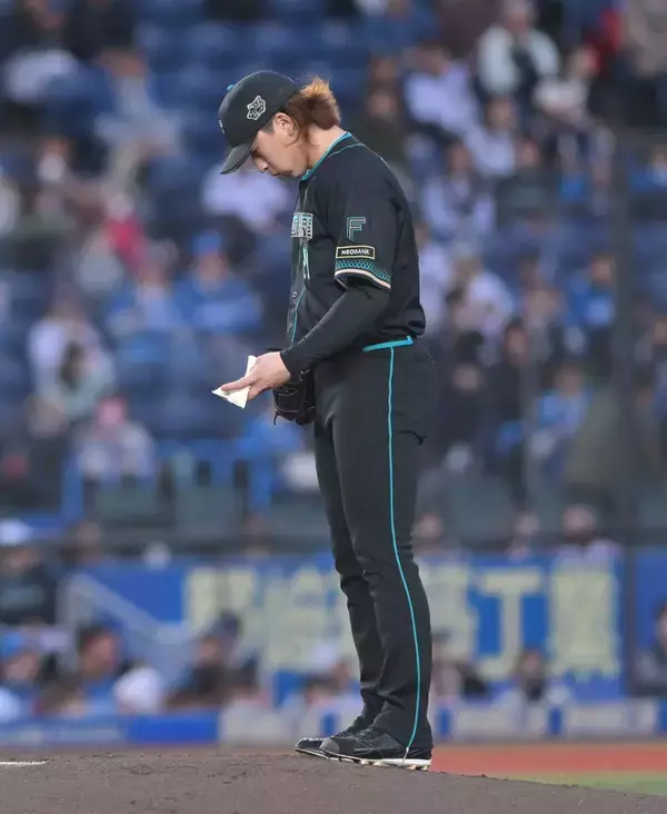 【日本ハム】細野晴希、ノーノー再戦・ロッテ先頭・藤原にいきなり安打　同一相手に２戦連続ノーノーならず