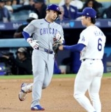 ３戦連発中カブス鈴木誠也、ドジャース先発シーハンに３打席まで無安打…ホームランキャッチも