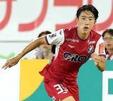 「「ベストヤングプレーヤー賞」は岡山の１９歳ＭＦ佐藤龍之介「大きく成長を実感できた１年」２８試合出場６得点」の画像1