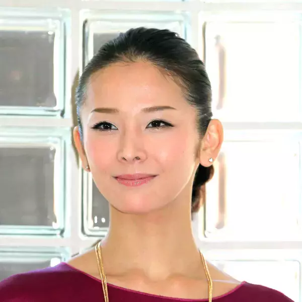 元宝塚宙組娘役トップの陽月華が結婚を報告「日常の延長線上のことでしたので…」