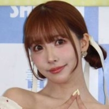 「か、か、かわえー」三上悠亜×もこもこ冬ファッションが最強！　「お姫様」「ピンク似合いすぎ」「えぐい」
