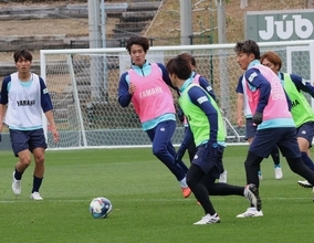 【Ｊ２磐田】ルーキーＭＦ石塚蓮歩が紅白戦でアシスト「どんな状況でも点を取れる選手に」…１４日・札幌戦へ猛アピール