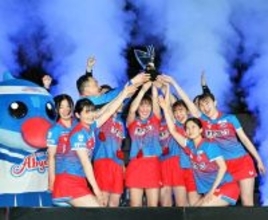 【卓球Ｔリーグ】平野美宇が涙　４時間超の死闘はビクトリーマッチで決着…女子ＰＯ決勝、神奈川が史上初２連覇