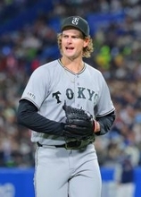 初観戦の妻の前で！巨人・ウィットリーが悲願の来日初勝利「これから毎日見に来てもらわないと」