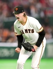 巨人・ウィットリーは転倒し足つっても志願の続投で６回ノーノー　１０奪三振にも「ケチが付く内容」と厳しめ自己採点