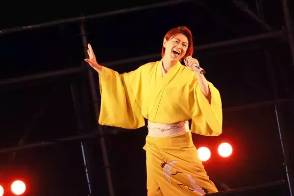 氷川きよし　野外フェスで“限界突破”熱唱　「最高！」「ＫＩＩＮＡ．ちゃんきれい～！」新潟愛も爆発