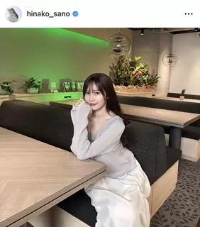 佐野ひなこ、胸元ざっくりカーディガン姿にファンくぎ付け！「可愛すぎる！美しすぎる！」「爽やか系美人」