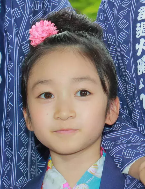 “ぎぼむす”子役の最新姿に驚きの声！１８歳になった横溝菜帆のばっちりメイクショットに「大人の女優さん」「雰囲気が随分と」