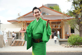 彩青、３年に一度の「富岡八幡宮例大祭」で歌唱奉納先陣に「新たな経験」　橋幸夫さん着流し姿で熱唱