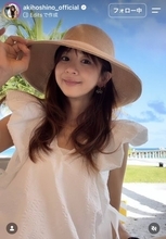 ほしのあき４９歳「旦那様と？」衝撃スタイル見せた！最新ショットが「素晴らしい」「最高」夫は１３歳年下騎手