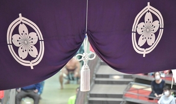 大相撲の木瀬部屋で暴力問題発覚　盗みに激怒した力士が最低５回殴打　当該力士は引退　木瀬親方は監督義務違反で降格