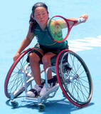 「【全豪テニス】上地結衣　元世界女王にストレートで快勝　２連覇に向けて好発進　車いすテニス」の画像1