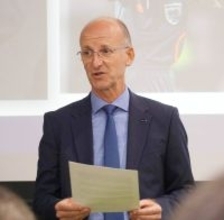 「優秀な審判員を数多く輩出して参ります」イングランドで３００戦以上担当の名レフェリーがＪＦＡ審判育成職就任