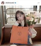 「第１子妊娠中の藤田ニコル「今しかできない」ふっくらお腹を生かしたデニムコーデ「お腹が可愛すぎる…」「なんて幸せな姿」」の画像1