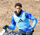 「町田、ターンオーバーでＡＣＬＥ１次Ｌ最終戦を白星締め…１９７センチ大型ＦＷテテ・イェンギが２発」の画像1