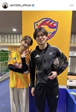 松井愛莉、「５連勝！！」好調チーム支えるＪリーガー弟へ「次も勝てますように…！」美男美女の姉弟ショットが反響