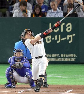 【巨人】再昇格即１号の浅野翔吾「守備も走塁もバッティングも全部レベルアップしないと」橋上監督代行「レギュラーになるんだぐらいのつもりで」