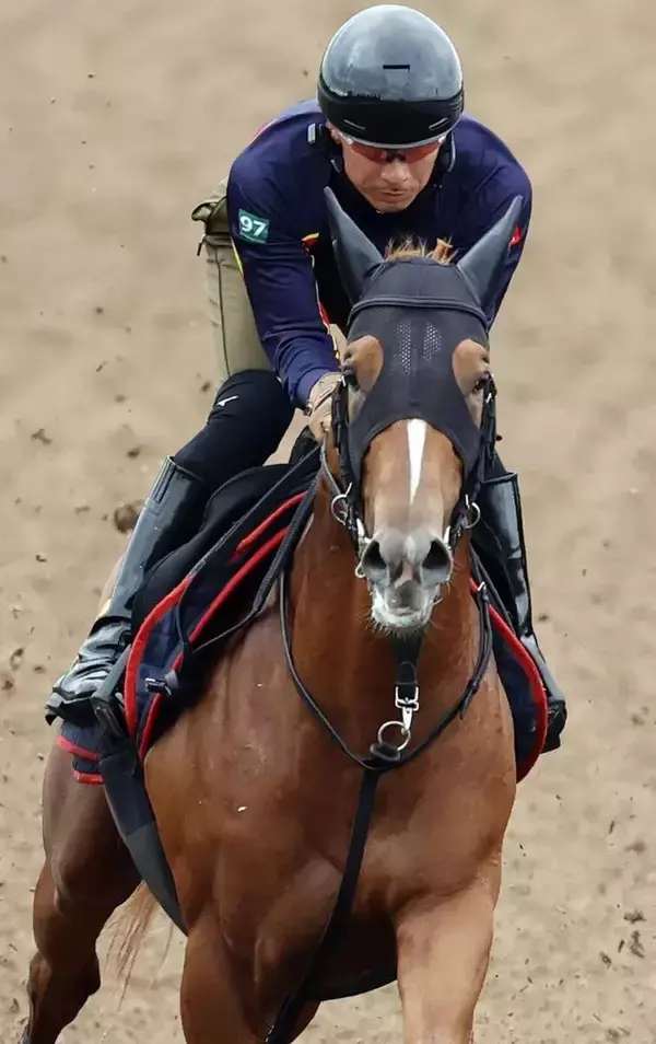 長期休養明けから復帰した皐月賞馬の全弟１２着惨敗でも「少しずつ」「ゆっくり進んで」　福島８Ｒのロスパレドネス