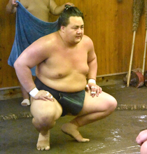 新十両・丹治、本場所仕様の『深緑色』の締め込み姿で１７番　前日は日帰りで地元福島に凱旋「応援してもらっている分、結果を出さないと」