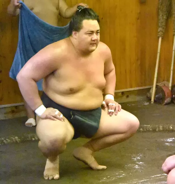 新十両・丹治、本場所仕様の『深緑色』の締め込み姿で１７番　前日は日帰りで地元福島に凱旋「応援してもらっている分、結果を出さないと」