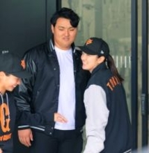 【女子野球】巨人が得失点差で優勝　佐々木洋・麟太郎親子も観戦…Ｇタウン杯