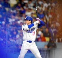 大谷翔平が２戦連続安打、３６戦連続出塁　投げては６回１安打無失点の快投で１勝目権利