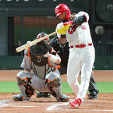 「【広島】ファビアンが先制２ラン　今季１号は左翼へ 来日２年目のドミニカンが先発・森下に大きな援護点「自分のスイングで捉えることができました」」の画像1