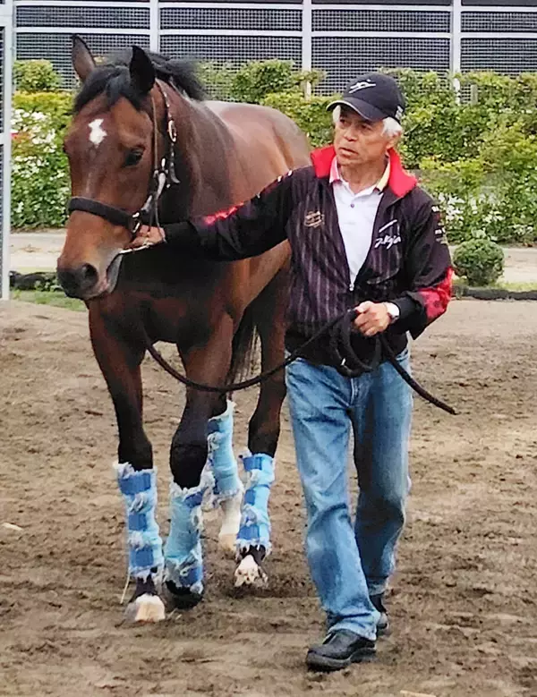 国枝栄元調教師が厩務員として初仕事　アーモンドアイ、アパパネ育てた名伯楽「今日は早起きしちゃった」