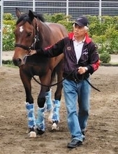 国枝栄元調教師が厩務員として初仕事　アーモンドアイ、アパパネ育てた名伯楽「今日は早起きしちゃった」