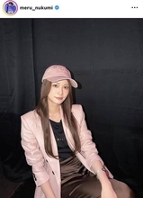 めるる「ガルアワ」オフショットのピンクコーデ披露！「かわいい〜！！」「本当にお人形さんみたい」「これは国宝！」