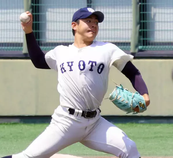 【大学野球】京大・渚阿貴が近大相手に好投　都立西からの一浪生を“エース”に導いた近田怜王監督の教え