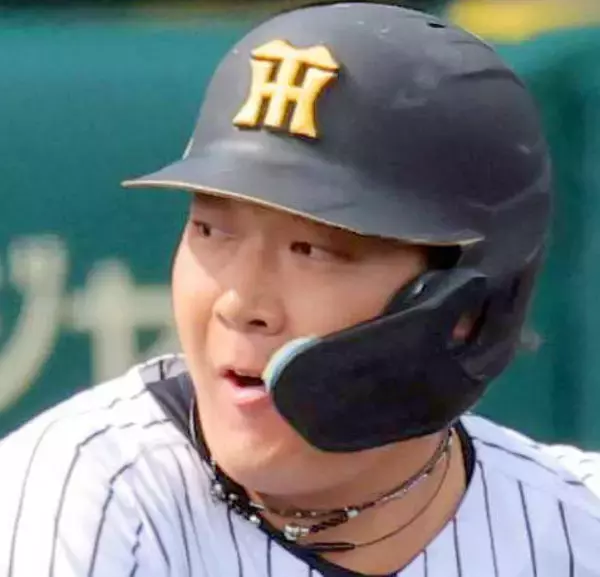 【阪神】大山悠輔がヒヤリ　打者走者と交錯するアクシデント…一度ベンチに下がるも再びグラウンドへ