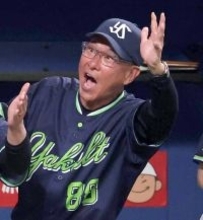 【ヤクルト】池山隆寛監督。今季１２度目の逆転勝ちにビックリ「野球っていうスポーツはゲームセットまで何が起こるかわからない。こういう試合をものにできてよかった」