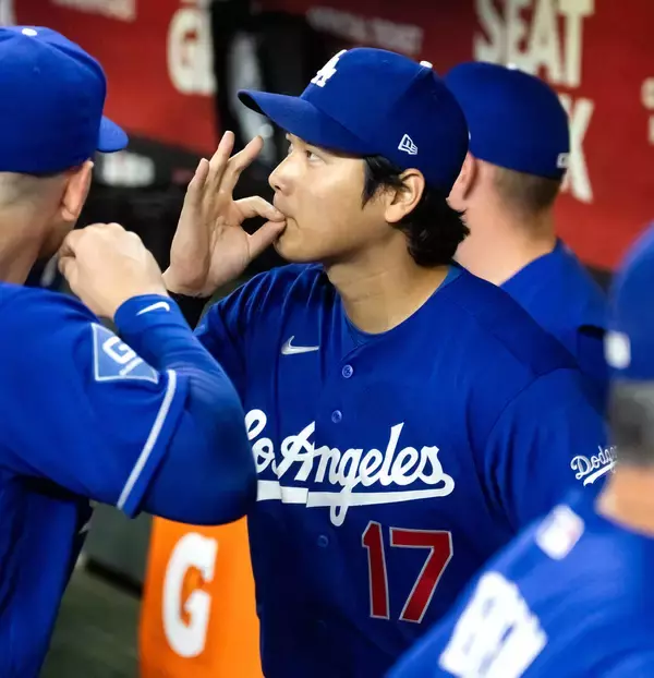 ドジャース今季最悪タイ４連敗　ロブレスキが悪夢４被弾で痛恨逆転負け　大谷翔平は７戦連続安打も牽制死…カブスは鈴木誠也が逆転口火の豪快１９号２ラン