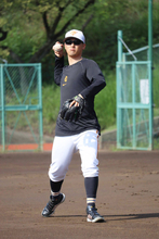 【巨人】吉川尚輝が室内練習場でフリー打撃を再開…左太もも裏の肉離れでリハビリ中