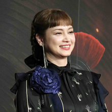 平愛梨、結婚１０年目の長友佑都に思い「自分が選んだ相手をただただ信じたい」　私生活では４児の母親