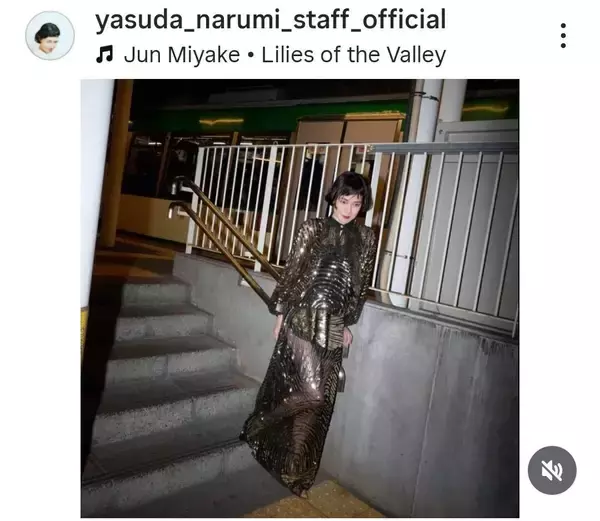 夫は大御所芸人…５９歳女優、突然の妖艶姿にファン騒然「お美しい」透けすぎ！ワンピース姿の安田成美